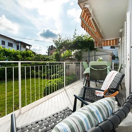 Magnolia Apartment *